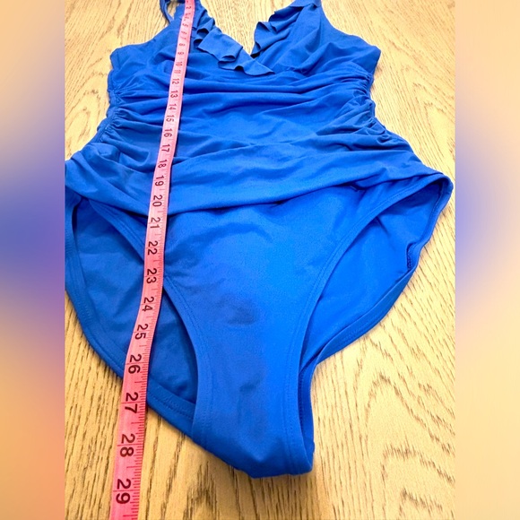 La Blanca Blue One Piece With Ruffle Detail At Bust Size 14 - Picture 8 of 8